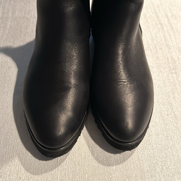 Naturalizer Women’s Tall Black Boots w/ Textured Bottom Size 6.5 Like new - Picture 6 of 16